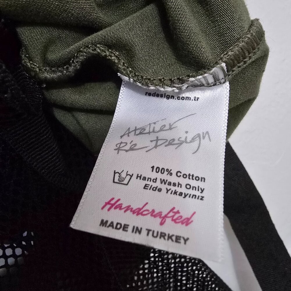 Ré Design Army Green & Black Grunge Goth Mesh Shirt w/ Rhinestone Skulls Size M - Picture 6 of 6